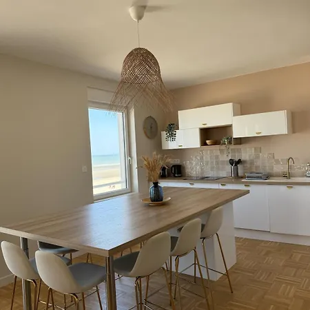 La Plenitude Face A La Апартаменты *