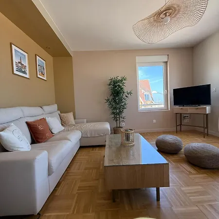 Апартаменты La Plenitude Face A La *