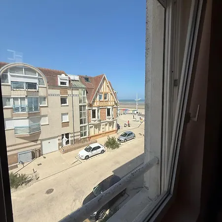 La Plenitude Face A La 公寓