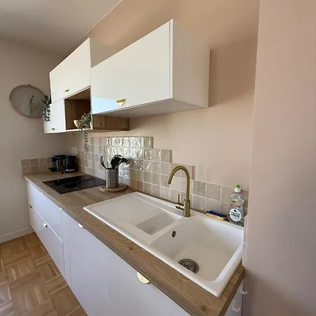 La Plenitude Face A La 公寓