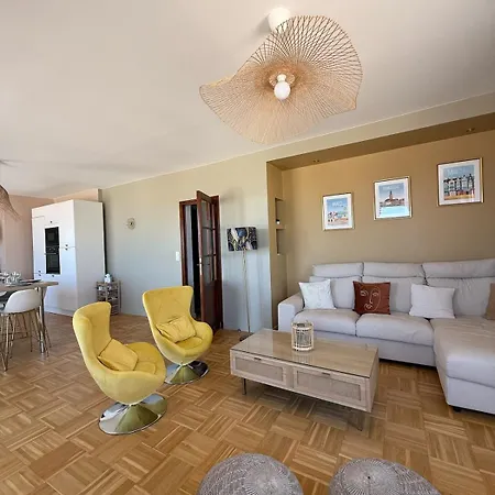 La Plenitude Face A La 公寓